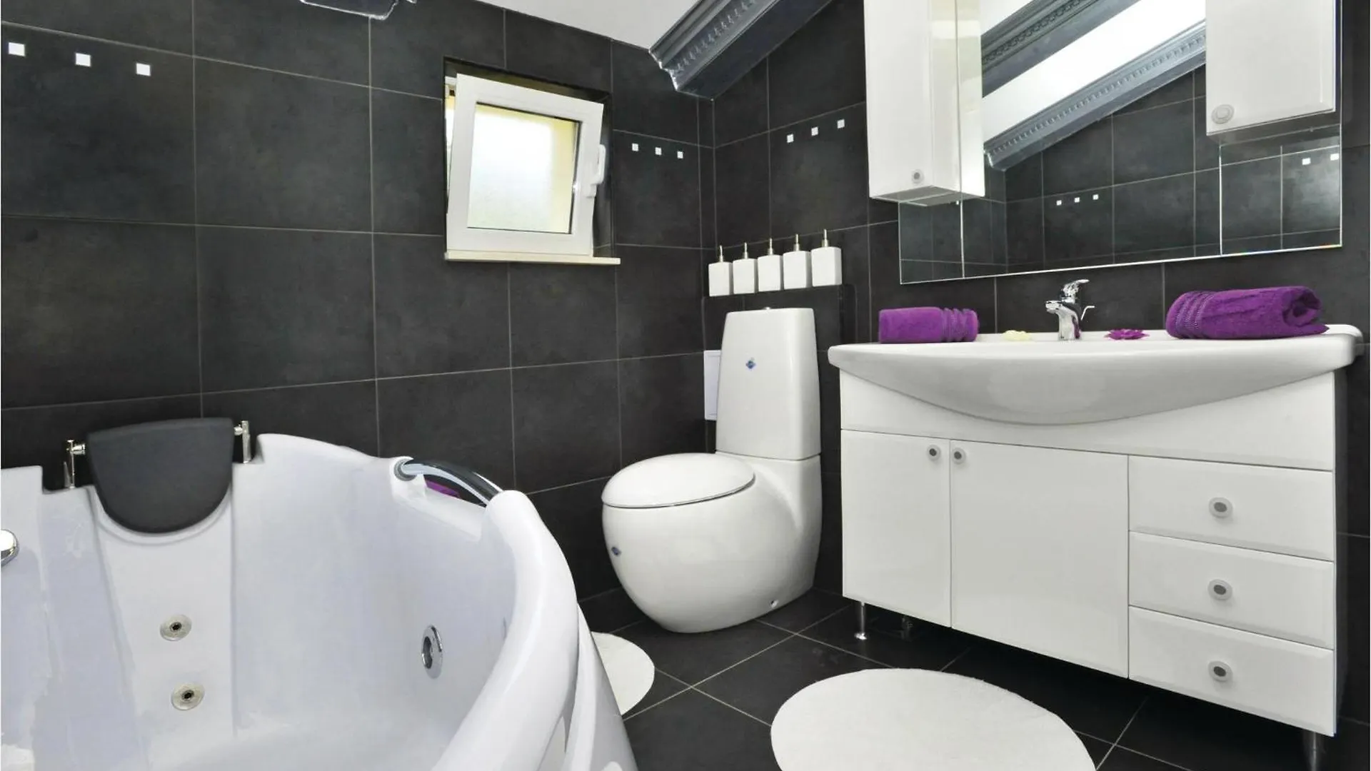 Amazing Home In Kastel Stari With House Sea View Kastela Holiday home